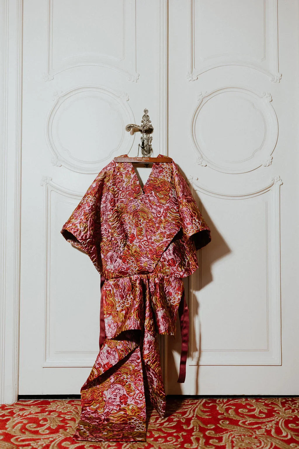 Holbein Top